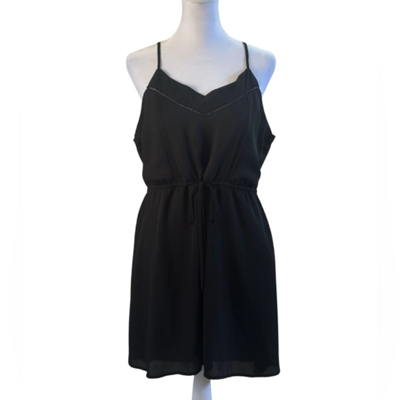 Paper Crane Black Sleeveless Dress - Picture 1 of 7
